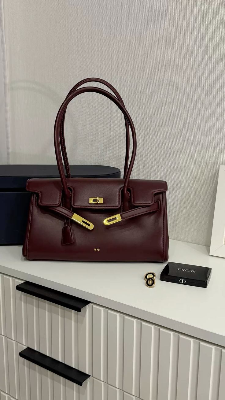 JW PEI With Brand Box